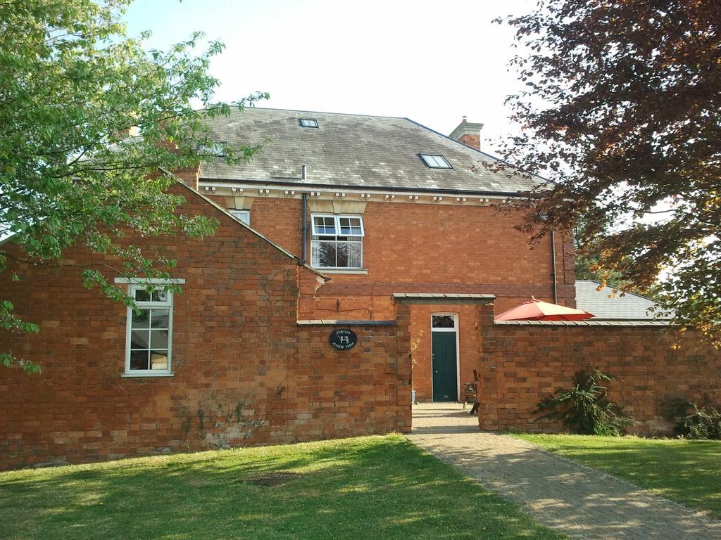 Furtho Manor Farm Couette-café 3*